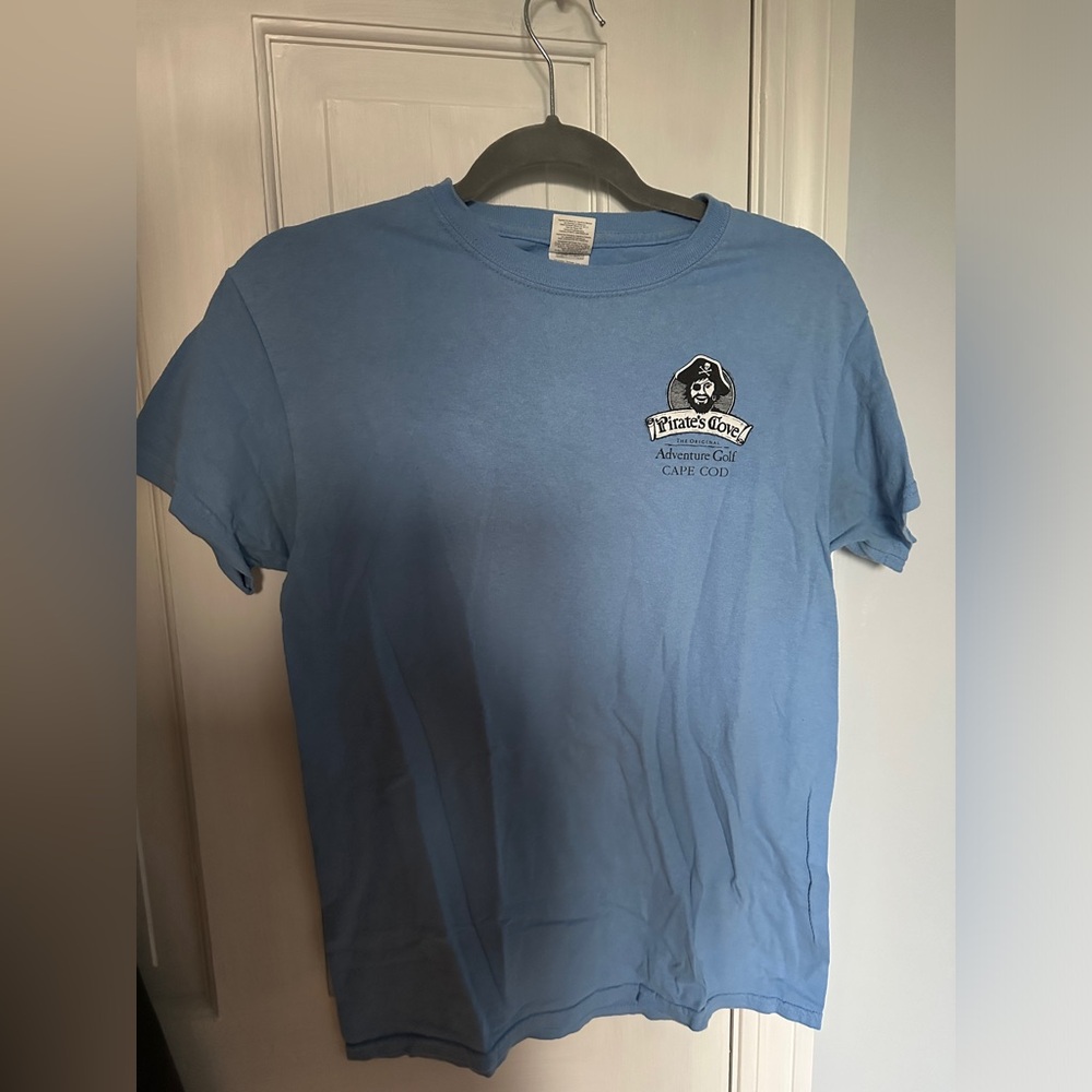 limited edition pirates cove adventure minigolf tshirt